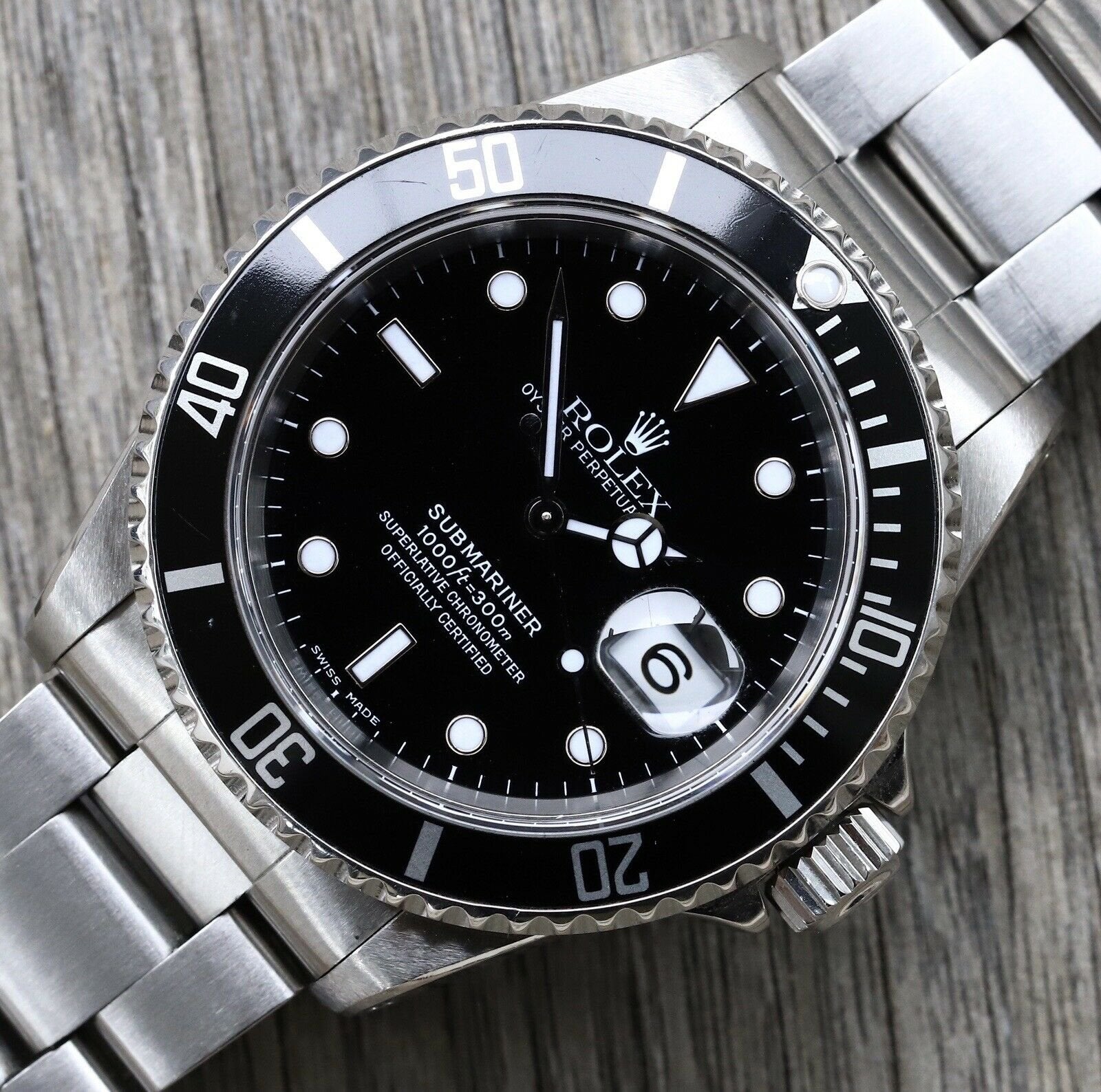 Rolex_Submariner_16610_-_1999_Watch_Vault_02.jpg