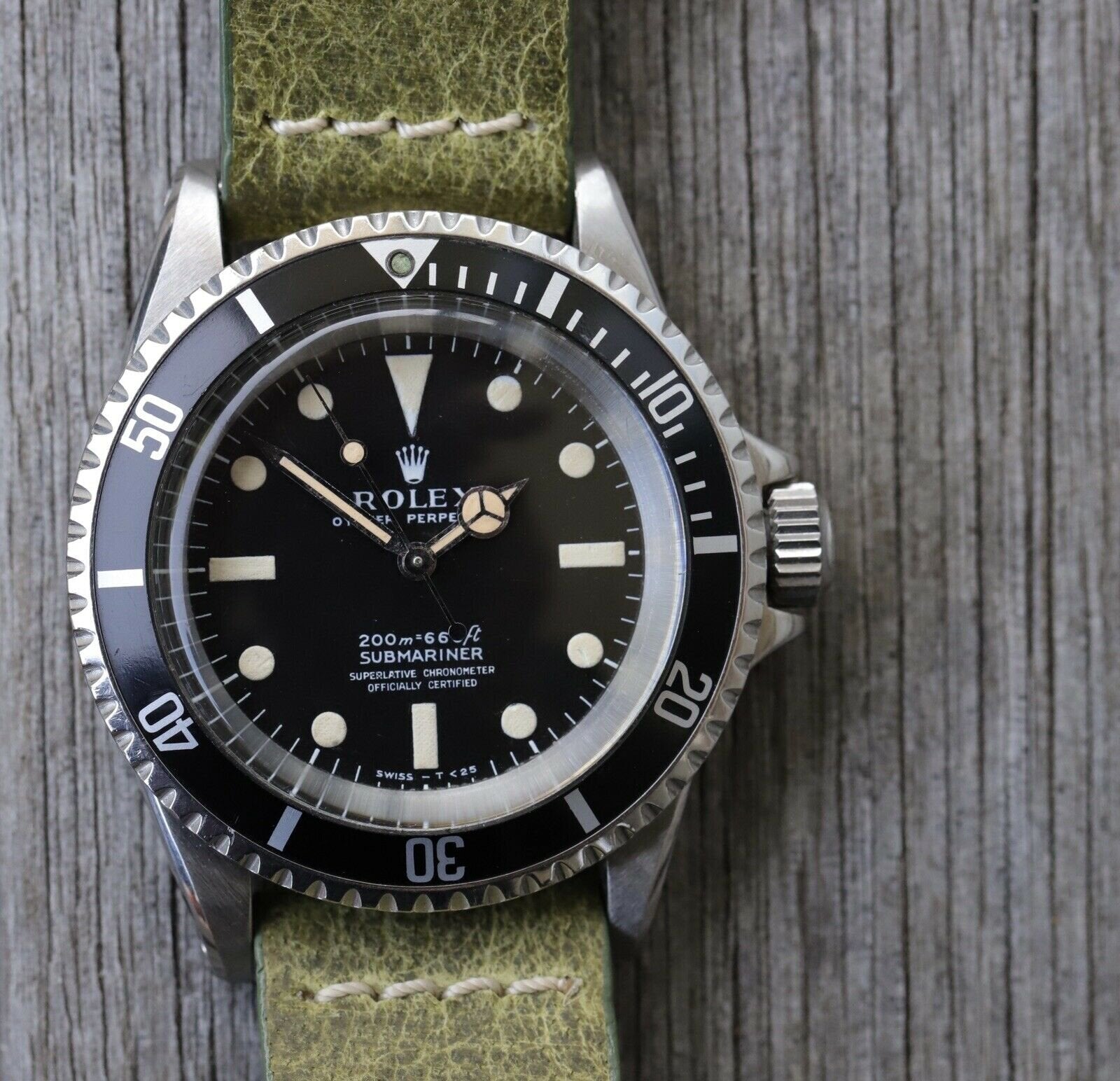 Rolex_Submariner_5512_Matte_Meters_First_4-Line_Dial_-_1967_Watch_Vault_01.jpg