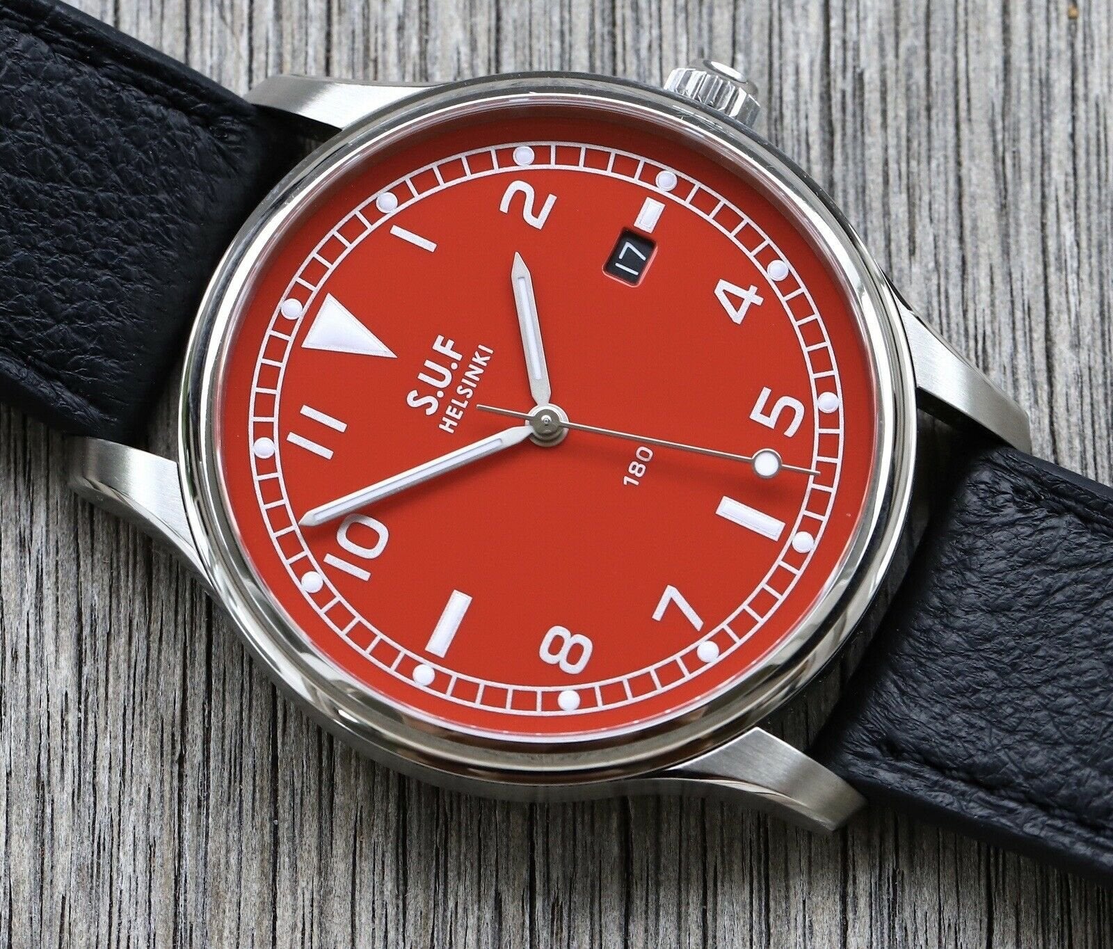 S.U.F Helsinki SUF180 Karpalo Red Dial - 2021