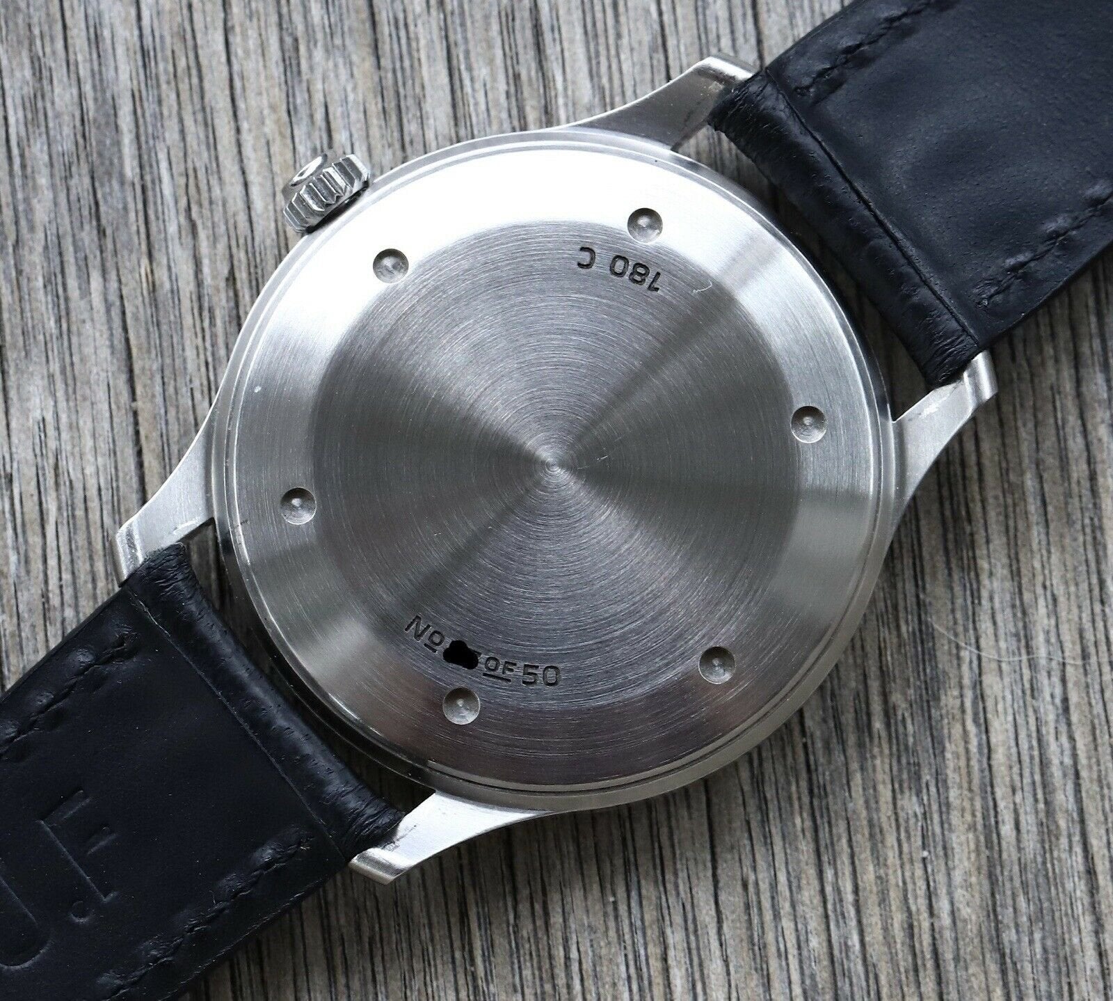 S.U.F Helsinki SUF180 Karpalo Red Dial - 2021