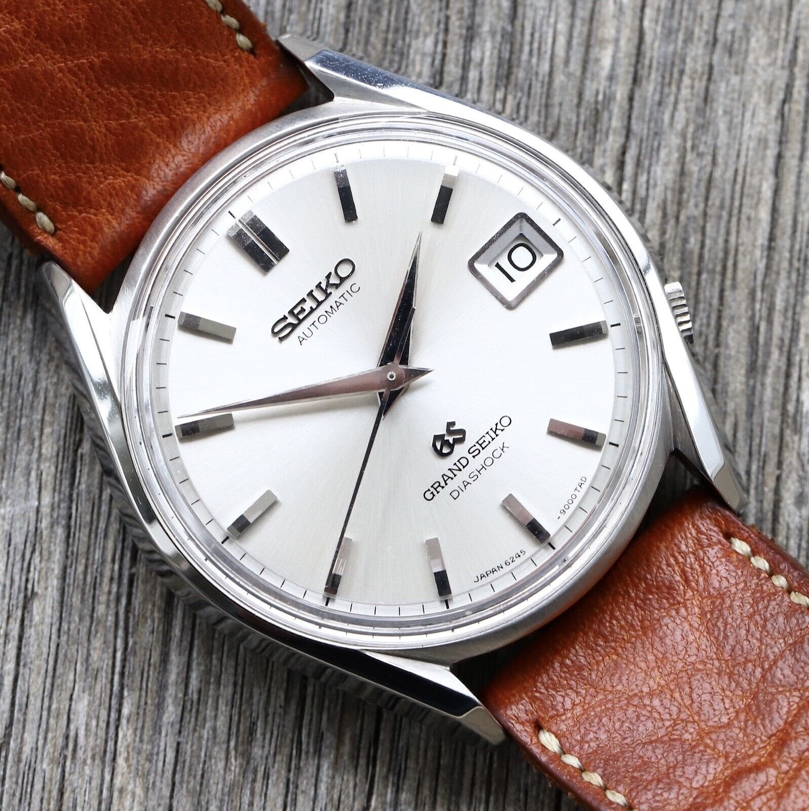 Seiko_Grand_Seiko_6245-9001_62GS_27GS_Medallion_27_-_1967_Watch_Vault_02.jpg