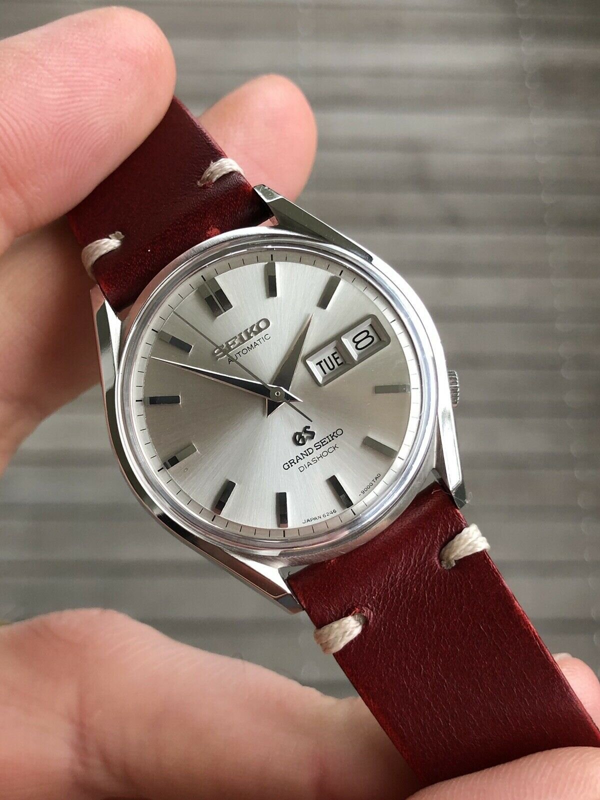 Seiko_Grand_Seiko_6246-9001_62GS_-_1969_Watch_Vault_02.jpg