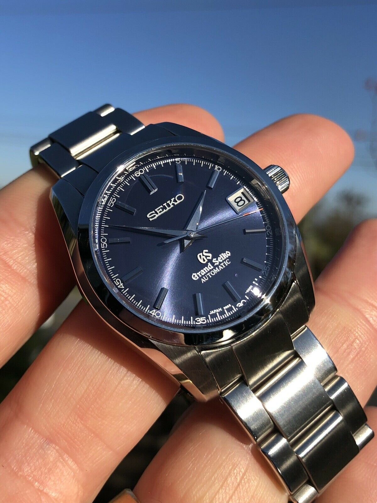 Seiko_Grand_Seiko_SBGR073_Watch_Vault_02.jpg
