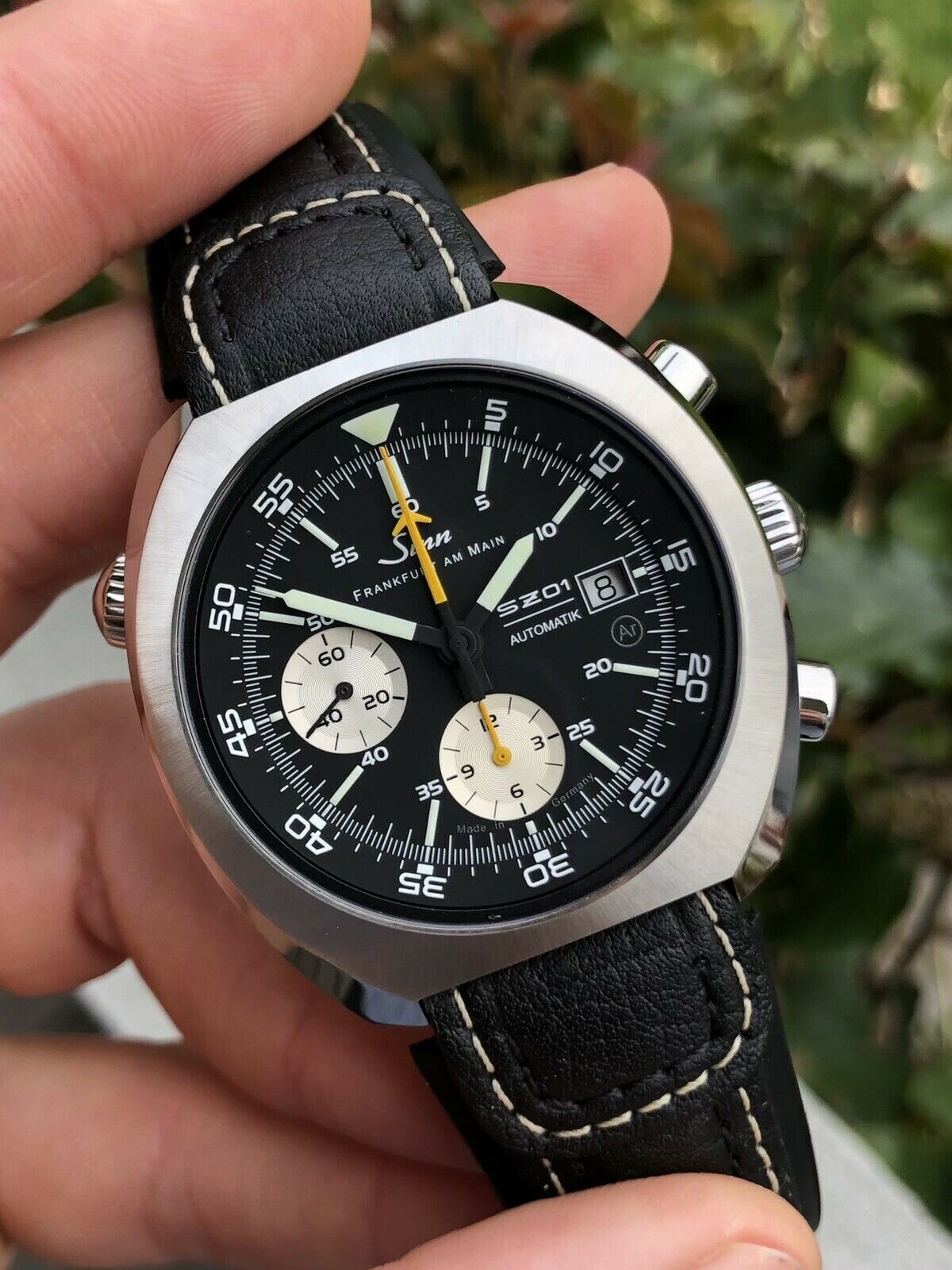 Sinn_140A_Space_Chronograph_LE_Watch_Vault_02.jpg