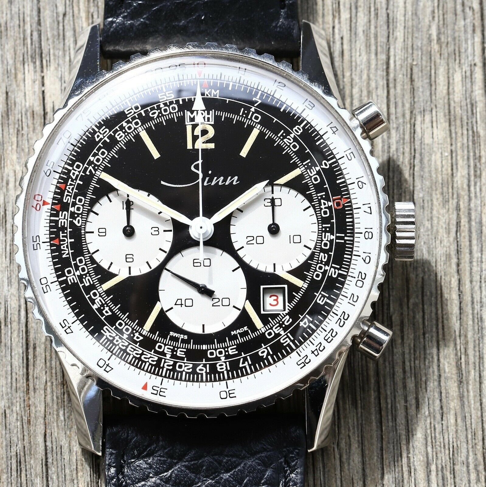 Sinn_Vintage_Chronograph_903_Watch_Vault_01.jpg