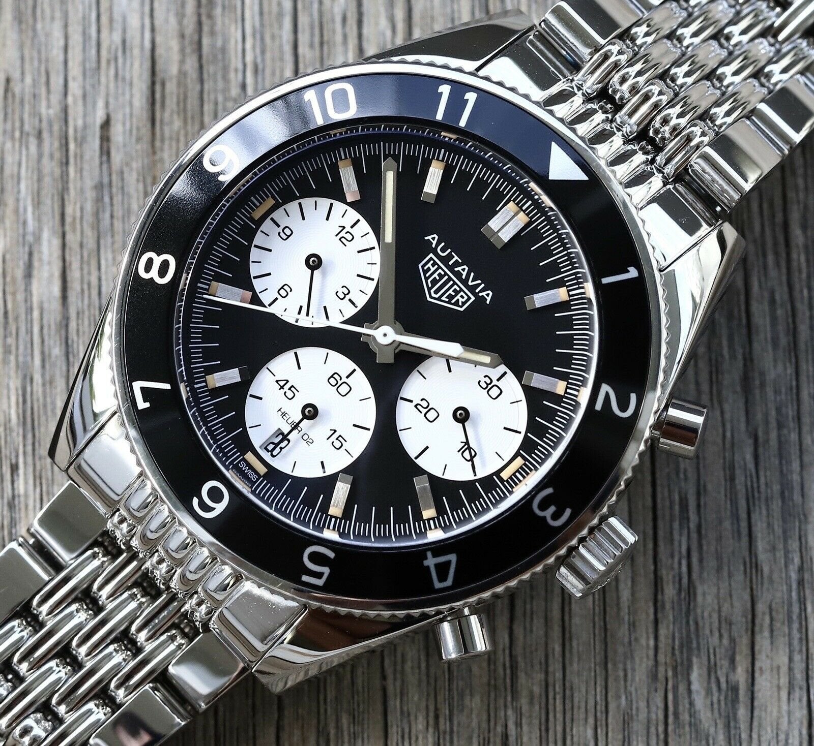 Tag Heuer Autavia Heritage Chrono CBE2110.BA0687 Watch Vault