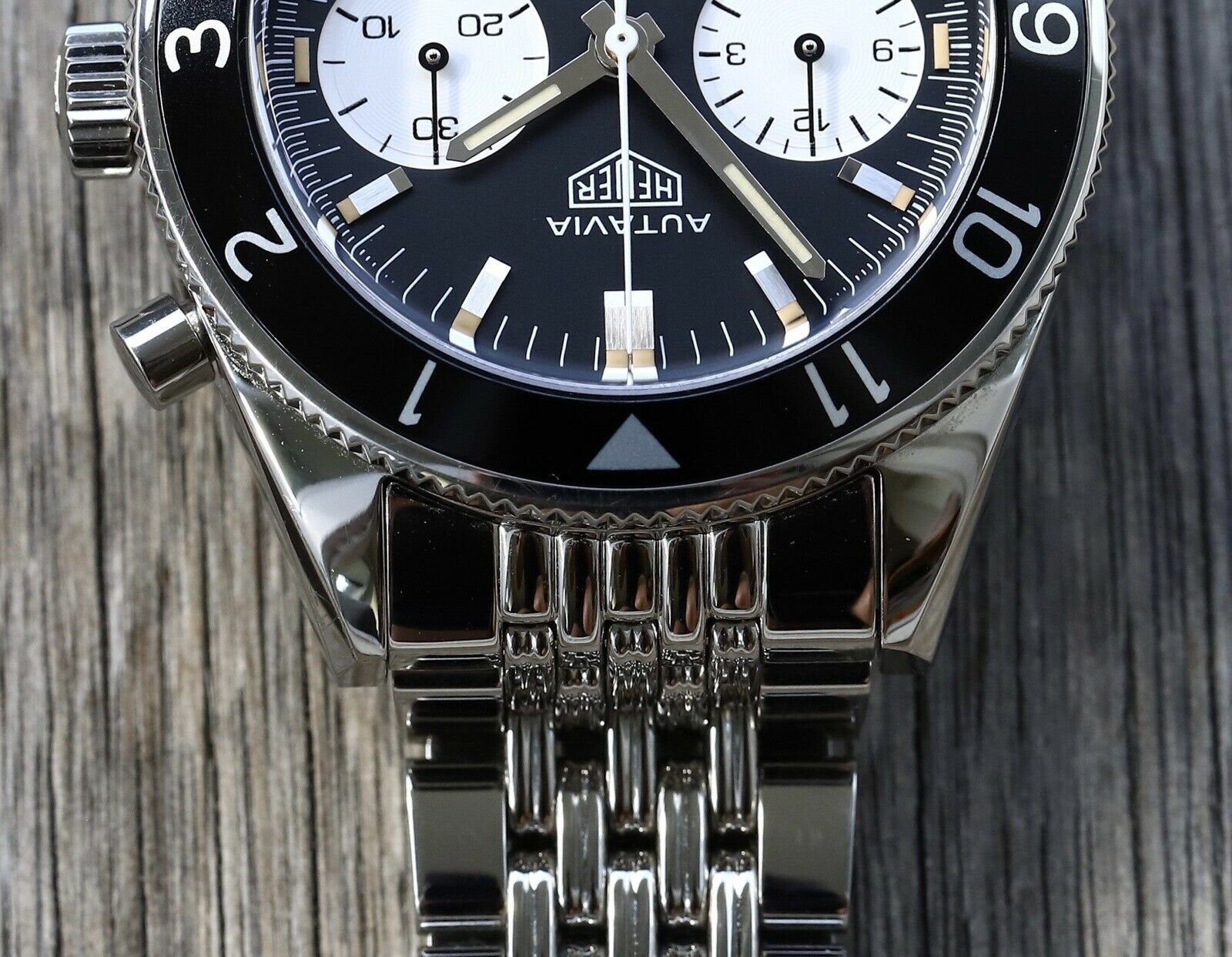 Autavia heritage calibre heuer 02 automatic hot sale