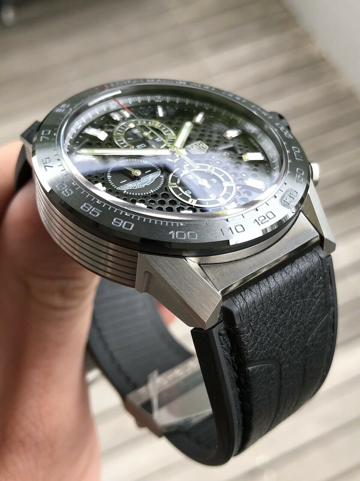 Tag heuer carrera 01 aston martin sales