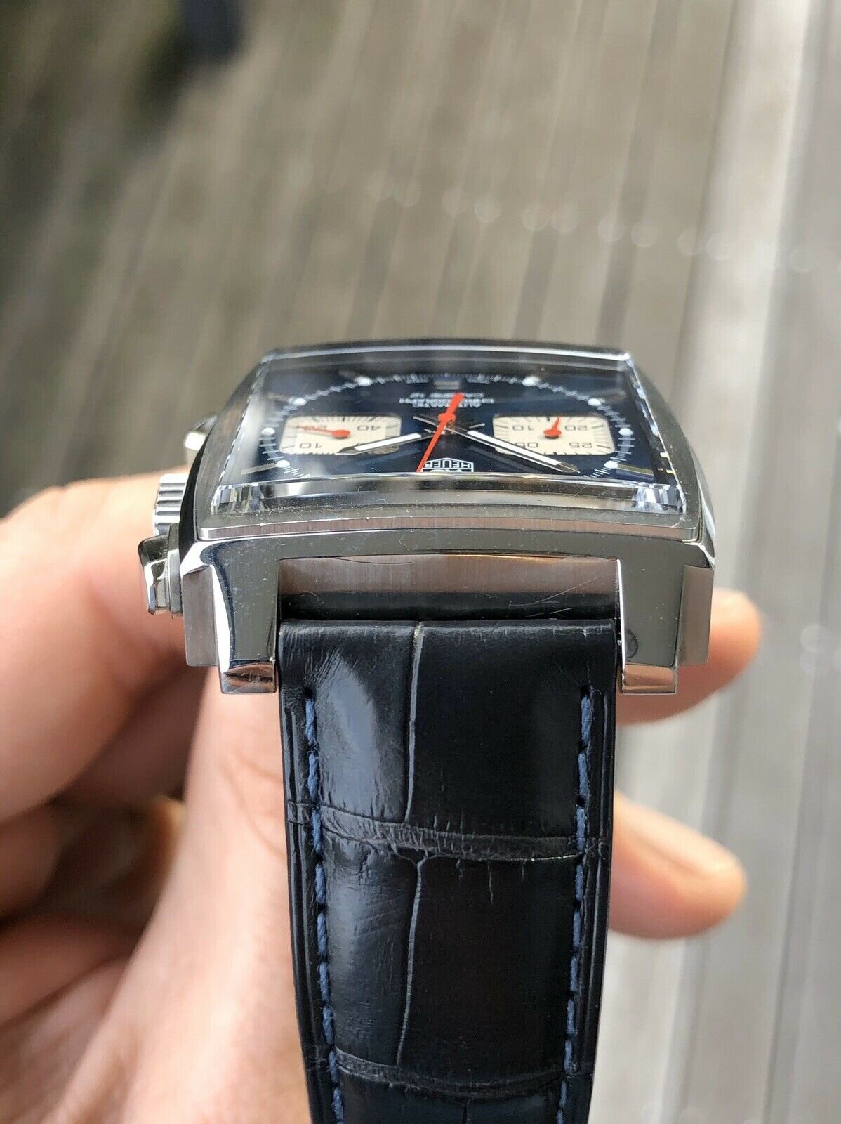 Caw2111 discount tag heuer