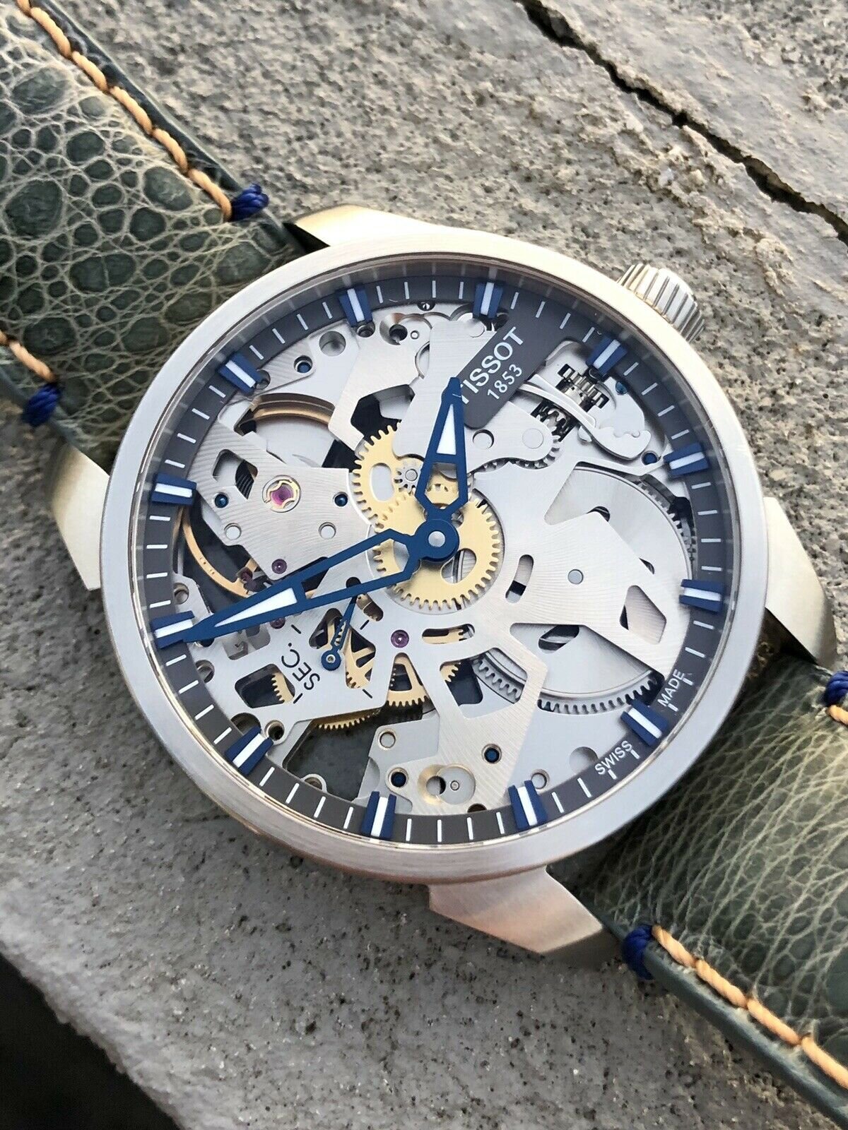 Tissot t0704051641100 deals