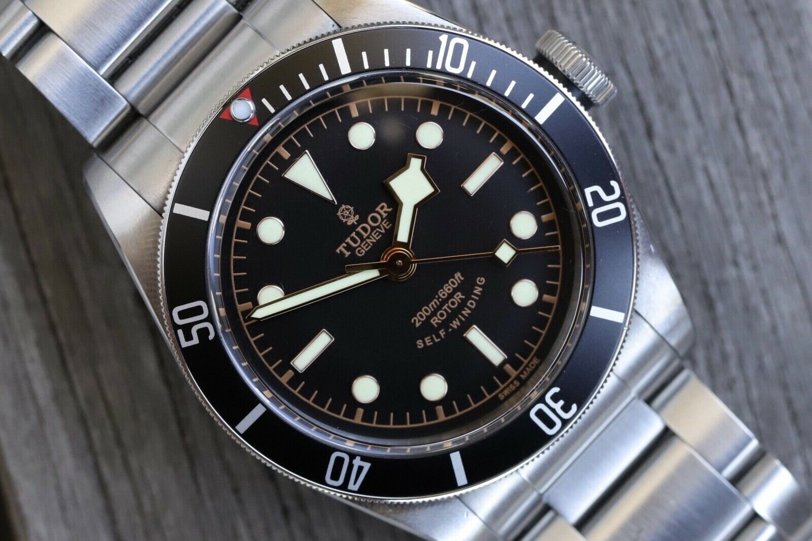 Tudor_Black_Bay_Black_ETA_Small_Rose_79220N_-_2017_Watch_Vault_02.jpg