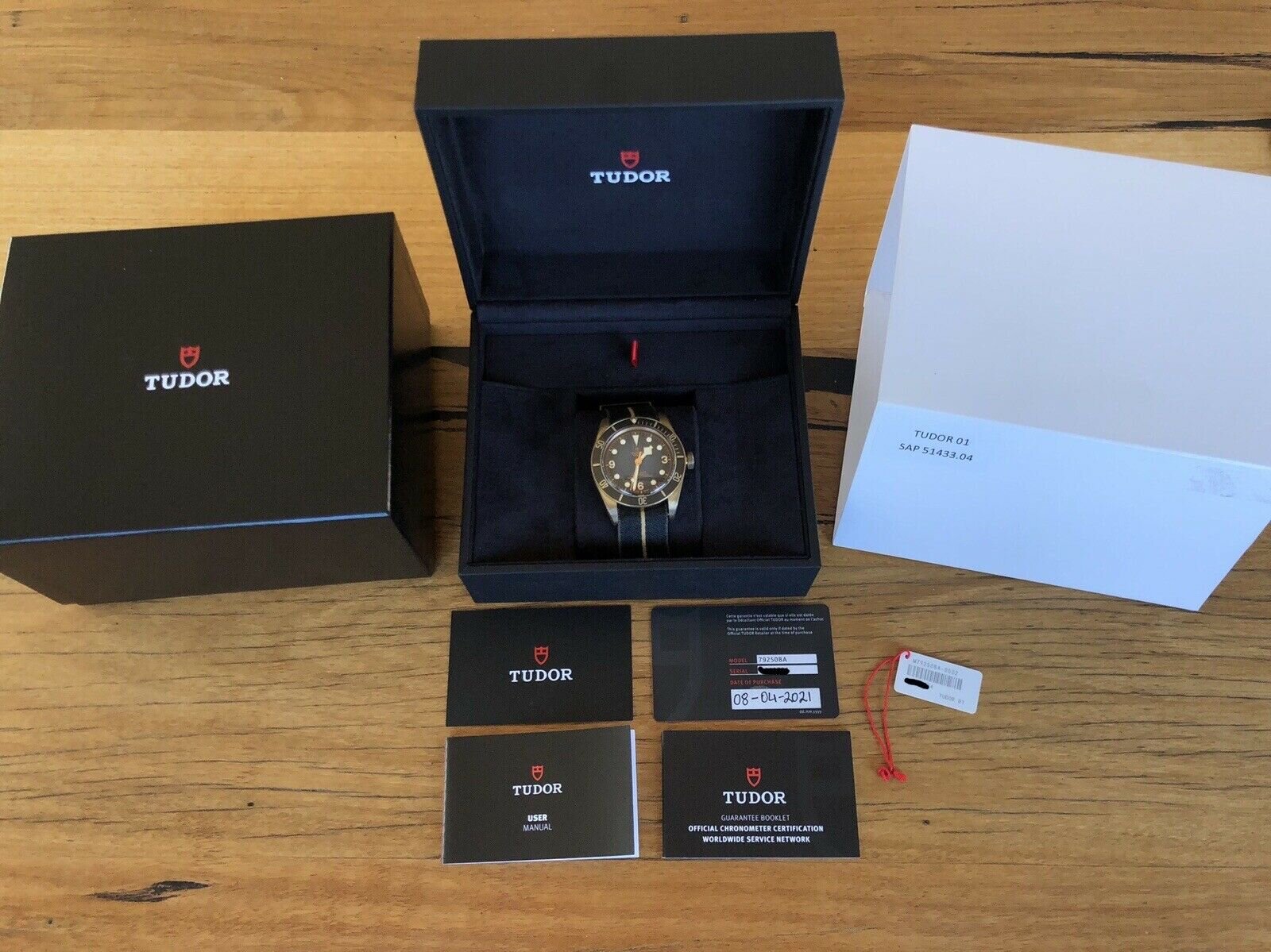 Tudor Black Bay Bronze M79250BA-0002