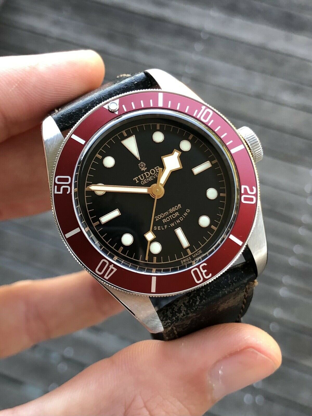 Tudor black best sale bay red eta