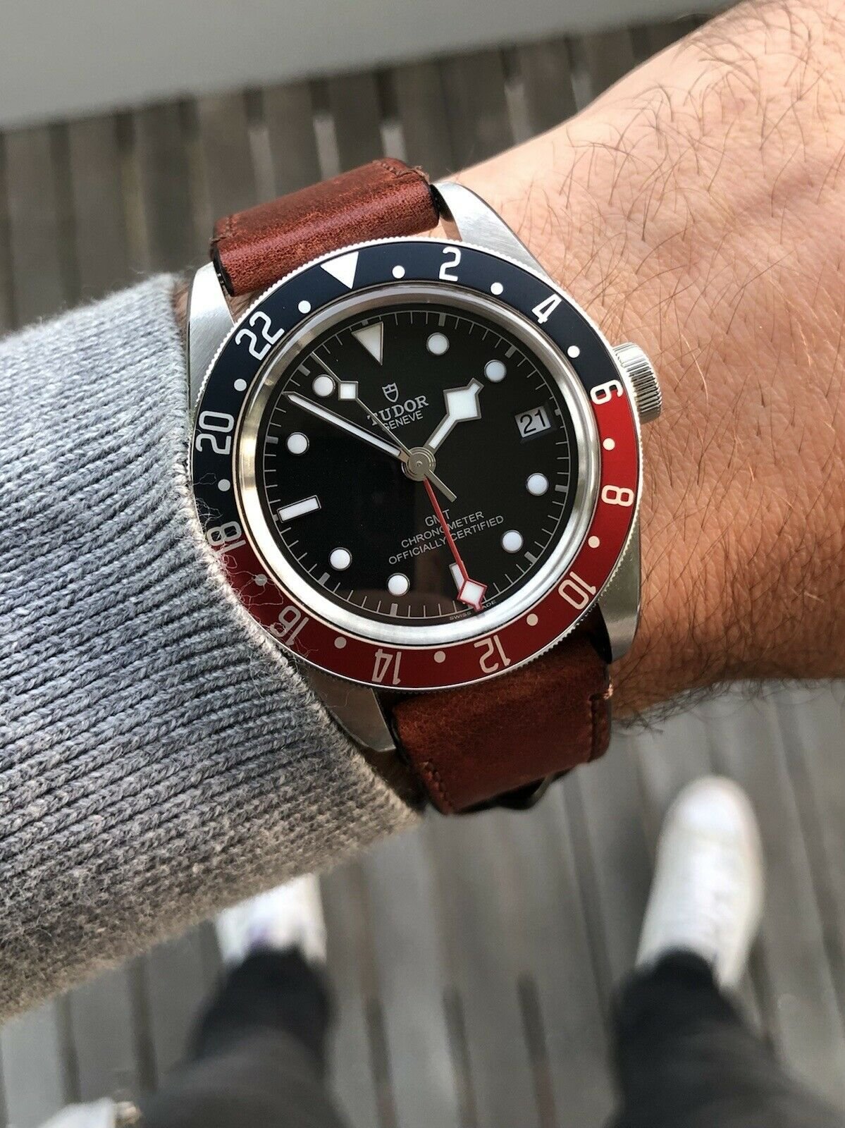 Tudor black bay 89 top