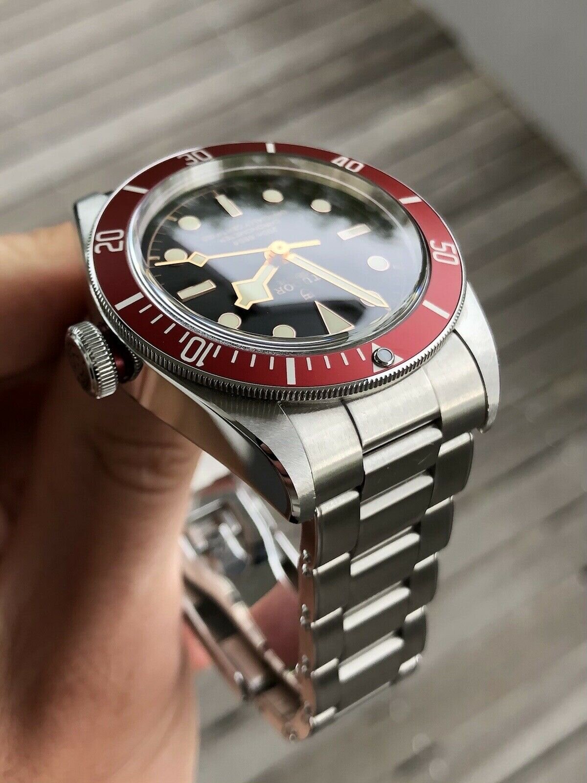 Black bay 2025 58 red bezel