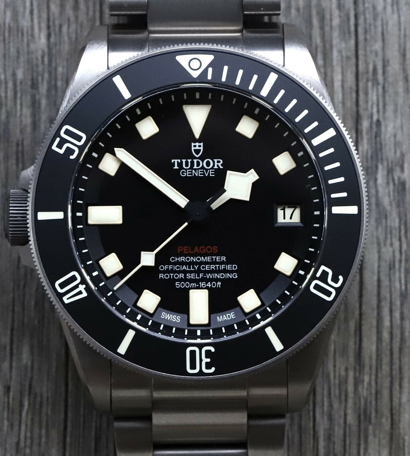 Tudor_Pelagos_LHD_25610TNL_-_2016_Watch_Vault_01.jpg