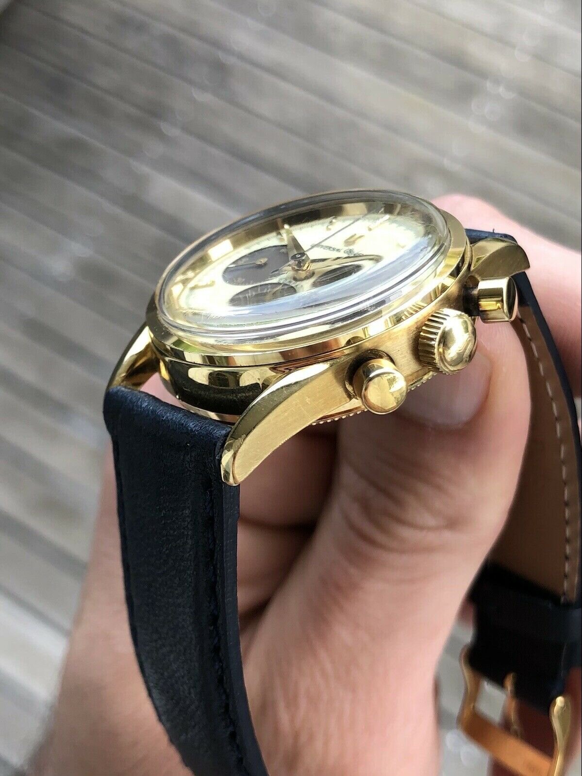 Universal Geneve Compax 18K YG 184.450 – Watch Vault Australia