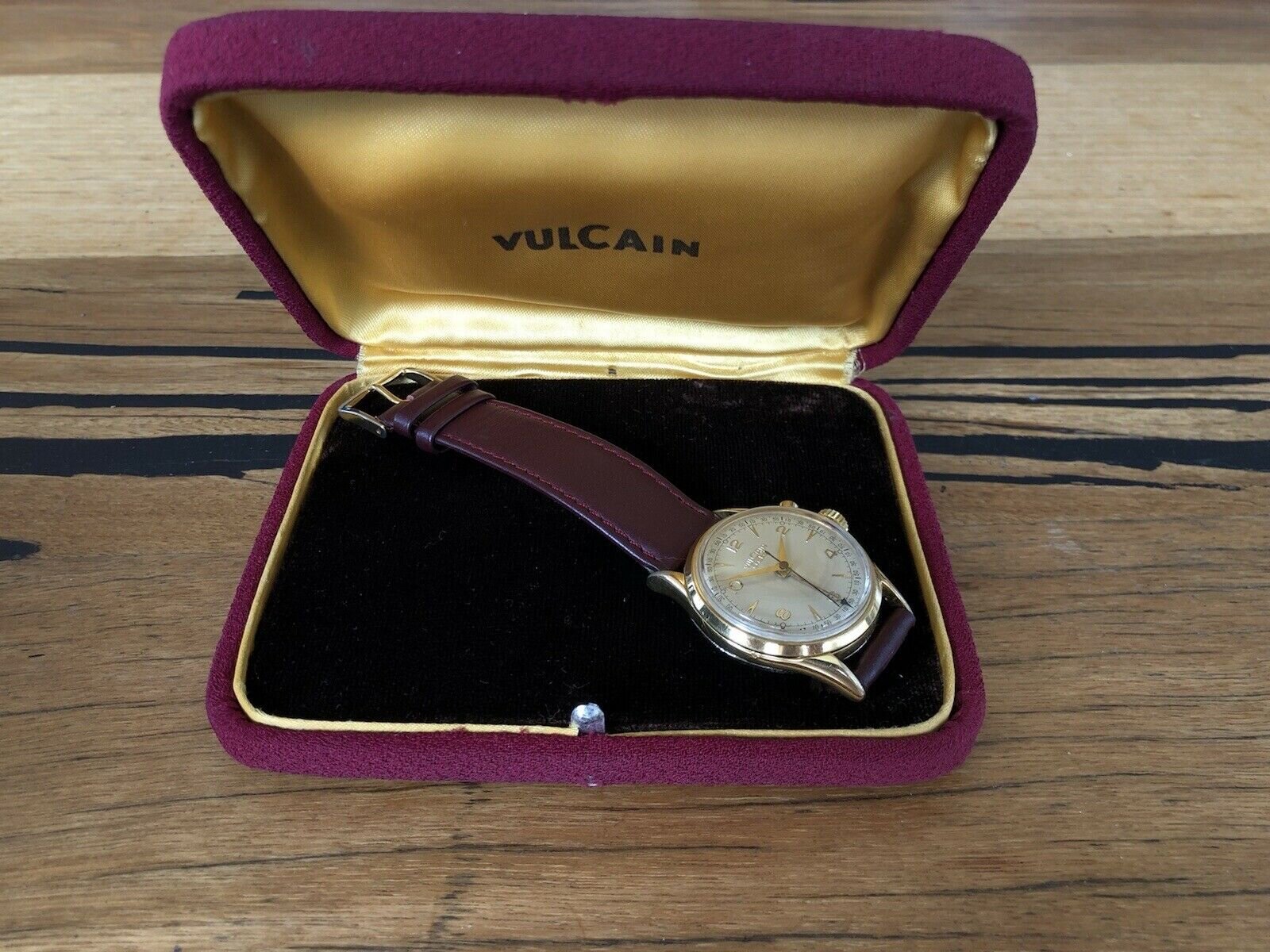 Vulcain Cricket Vintage Alarm 305001