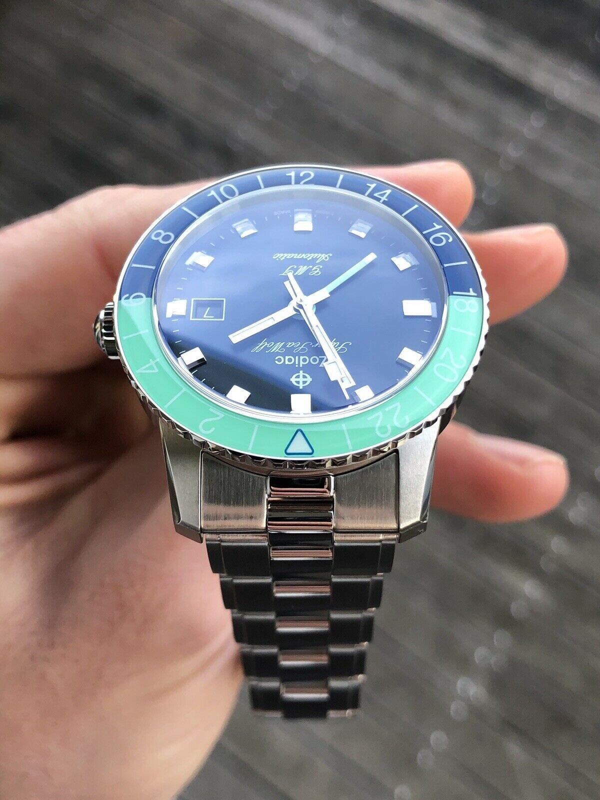 Best gmt hotsell watches hodinkee
