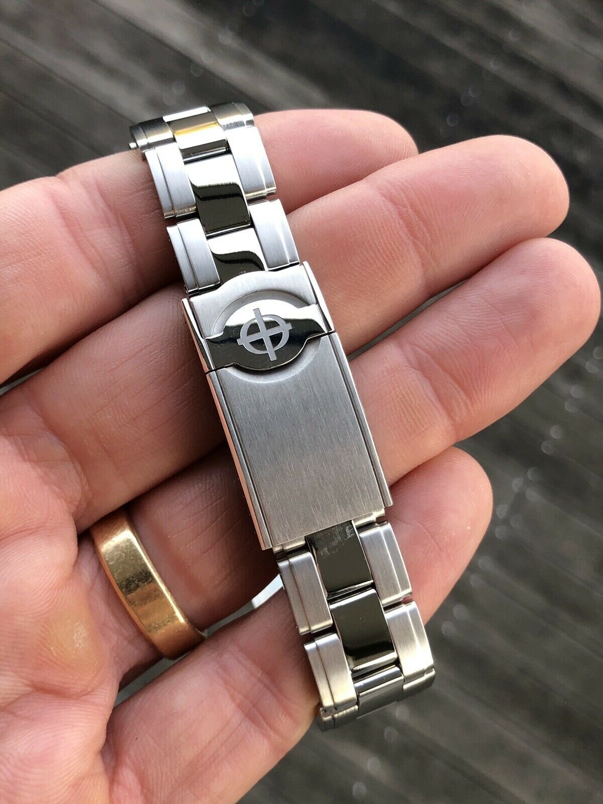 Zodiac Super Sea Wolf GMT Hodinkee Exclusive